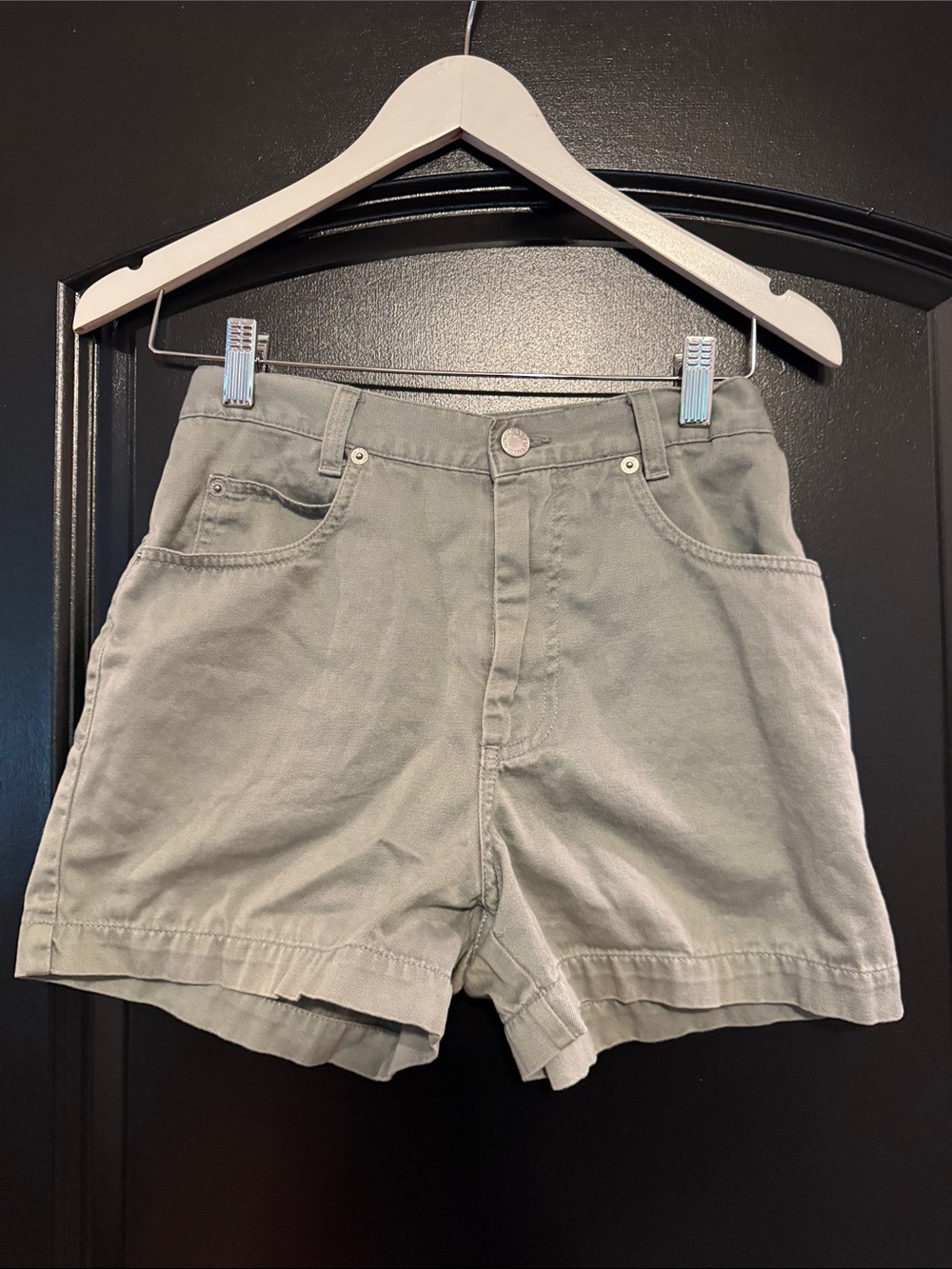 Banana Republic High-Waist Olive Green Cotton Shorts 100% cotton